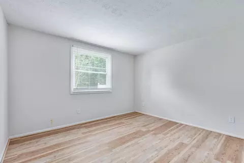 Bedroom - 28 Waterside Way, Covington, KY 41017 photo 1 of 5