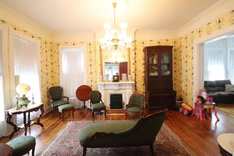 Living - 401 E 4th St, Augusta, KY 41002 photo 2 of 8