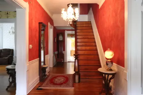 Entry Way - 401 E 4th St, Augusta, KY 41002 photo 2 of 4