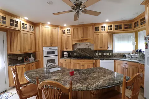 Kitchen - 401 E 4th St, Augusta, KY 41002 photo 1 of 4