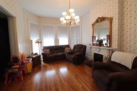 Living - 401 E 4th St, Augusta, KY 41002 photo 7 of 8