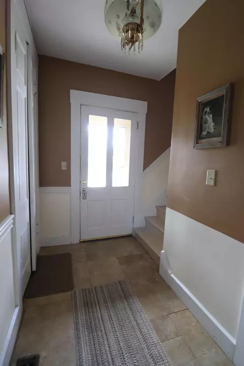 Entry Way - 401 E 4th St, Augusta, KY 41002 photo 4 of 4
