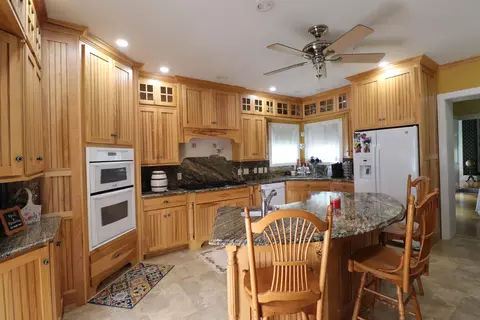 Kitchen - 401 E 4th St, Augusta, KY 41002 photo 2 of 4