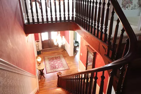 Entry Way - 401 E 4th St, Augusta, KY 41002 photo 3 of 4