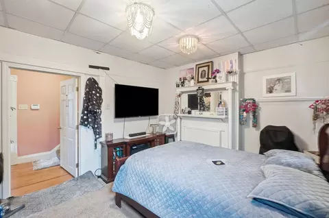 Bedroom - 115 E 9th St, Covington, KY 41011 photo 2 of 8