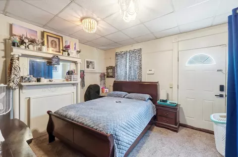 Bedroom - 115 E 9th St, Covington, KY 41011 photo 1 of 8
