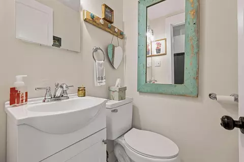 Bath - 1830 Euclid Ave, Covington, KY 41014 photo 1 of 3