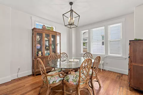 Dining - 1830 Euclid Ave, Covington, KY 41014 photo 2 of 2