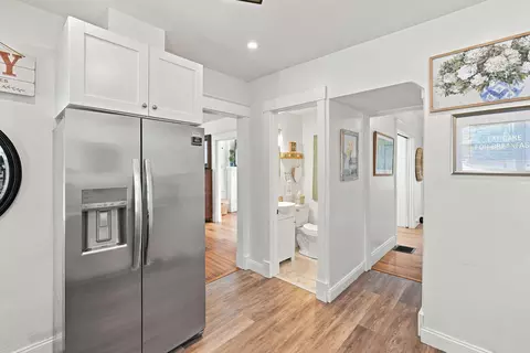 Entry Way - 1830 Euclid Ave, Covington, KY 41014 photo 2 of 2