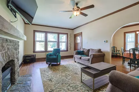 Living - 49 Arcadia Ave, Lakeside Park, KY 41017 photo 1 of 4