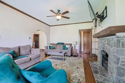 Living - 49 Arcadia Ave, Lakeside Park, KY 41017 photo 4 of 4