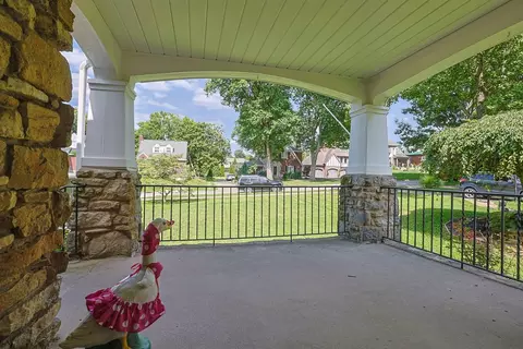 Exterior - 49 Arcadia Ave, Lakeside Park, KY 41017 photo 4 of 14