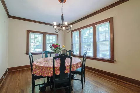 Dining - 49 Arcadia Ave, Lakeside Park, KY 41017 photo 2 of 3