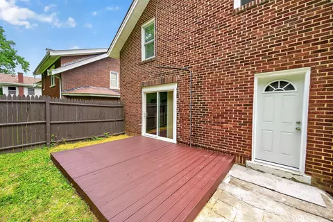 Exterior - 1507 Monroe St, Covington, KY 41014 photo 6 of 12