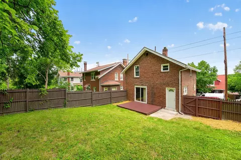 Exterior - 1507 Monroe St, Covington, KY 41014 photo 10 of 12