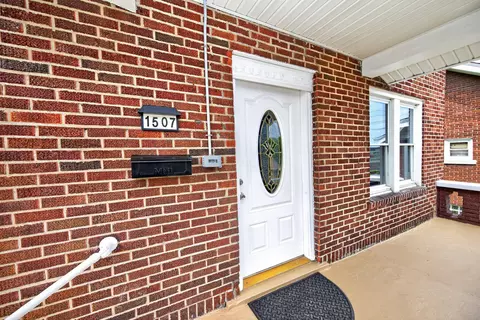 Exterior - 1507 Monroe St, Covington, KY 41014 photo 2 of 12