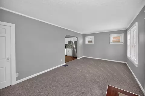 Living - 1507 Monroe St, Covington, KY 41014 photo 1 of 5