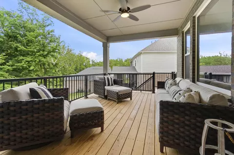 Exterior - 1631 Stone Crest Dr, Hebron, KY 41048 photo 5 of 11