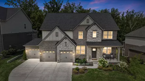 Exterior - 1631 Stone Crest Dr, Hebron, KY 41048 photo 2 of 11