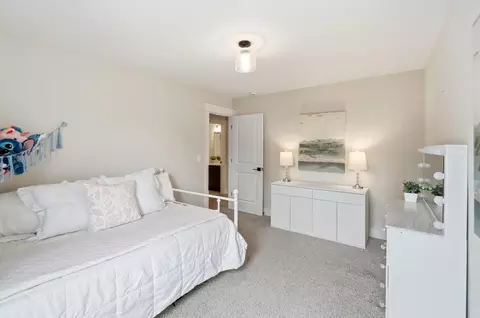 Bedroom - 1631 Stone Crest Dr, Hebron, KY 41048 photo 4 of 8