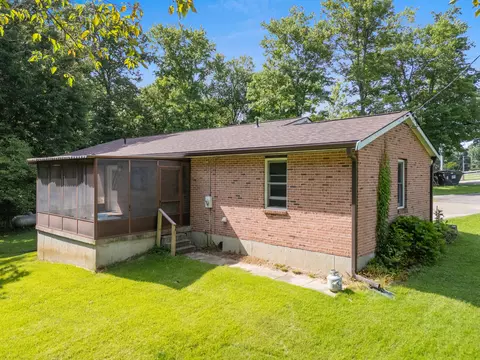 Exterior - 6590 E Bend Rd, Burlington, KY 41005 photo 5 of 9