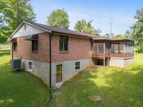 Exterior - 6590 E Bend Rd, Burlington, KY 41005 photo 4 of 9