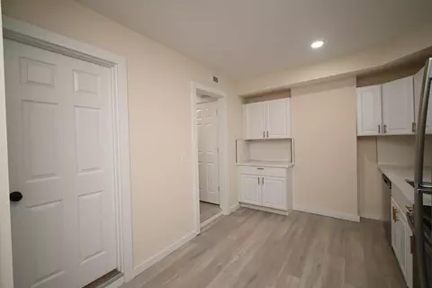 Entry Way - 129 W 9th St, Covington, KY 41011 photo 2 of 2