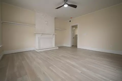 Living - 129 W 9th St, Covington, KY 41011 photo 2 of 3