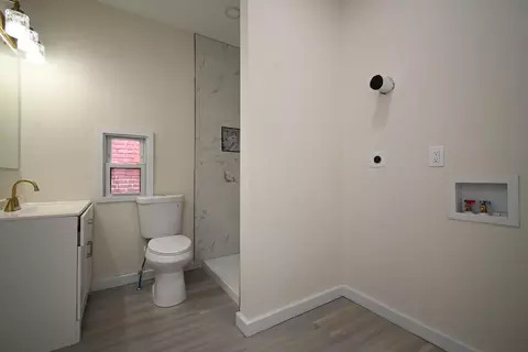 Bath - 127 W 9th St, Covington, KY 41011 photo 1 of 1