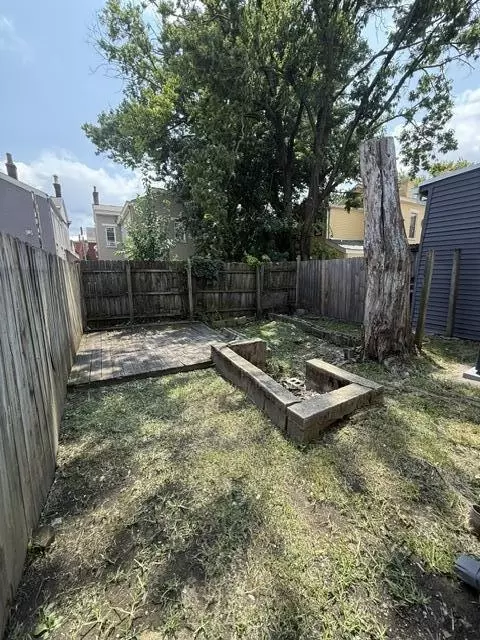 Exterior - 127 W 9th St, Covington, KY 41011 photo 7 of 7