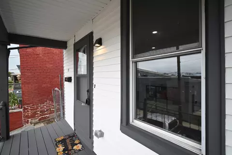 Exterior - 127 W 9th St, Covington, KY 41011 photo 5 of 7