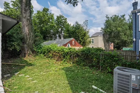 Exterior - 36 Euclid St, Covington, KY 41016 photo 5 of 6