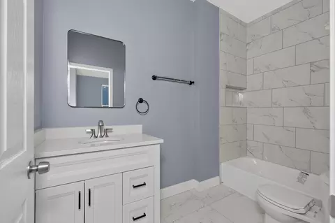 Bath - 36 Euclid St, Covington, KY 41016 photo 2 of 2