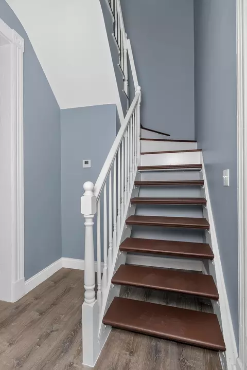 Entry Way - 36 Euclid St, Covington, KY 41016 photo 2 of 2