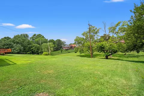 Exterior - 25 Lorup Ave, Covington, KY 41011 photo 7 of 9