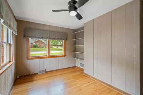 Bedroom - 25 Lorup Ave, Covington, KY 41011 photo 1 of 8