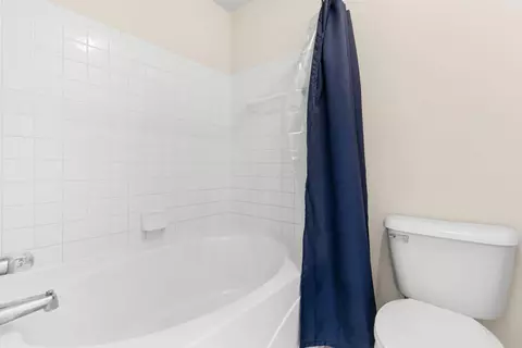 Bath - 562 Fawn Run Dr, Cold Spring, KY 41076 photo 2 of 2