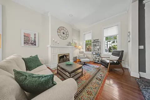Living - 223 E 2nd St, Covington, KY 41011 photo 3 of 7