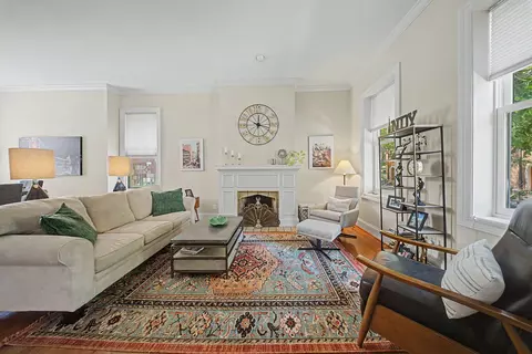 Living - 223 E 2nd St, Covington, KY 41011 photo 2 of 7