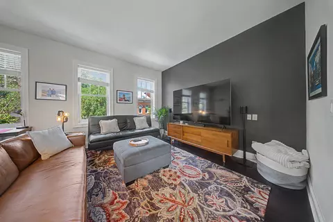 Living - 223 E 2nd St, Covington, KY 41011 photo 7 of 7