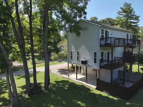 Exterior - 111 Parkview St, Augusta, KY 41002 photo 5 of 6