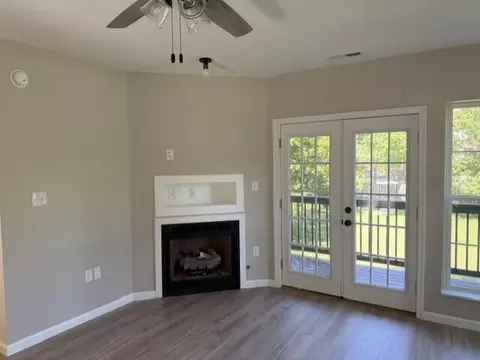 Living - 111 Parkview St, Augusta, KY 41002 photo 1 of 2