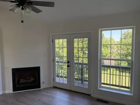 Living - 111 Parkview St, Augusta, KY 41002 photo 2 of 2