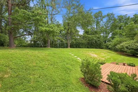 Exterior - 2598 Lake Ct, Villa Hills, KY 41017 photo 9 of 11