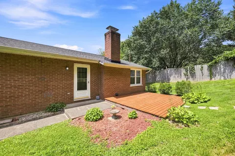 Exterior - 2598 Lake Ct, Villa Hills, KY 41017 photo 5 of 11