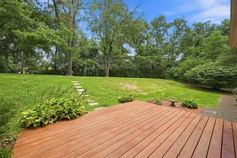 Exterior - 2598 Lake Ct, Villa Hills, KY 41017 photo 7 of 11