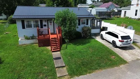 208 Tureman Ave, Carlisle, KY 40311