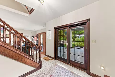 Entry Way - 804 Windgate Ct, Villa Hills, KY 41017 photo 7 of 7
