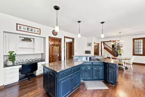 Kitchen - 804 Windgate Ct, Villa Hills, KY 41017 photo 2 of 5