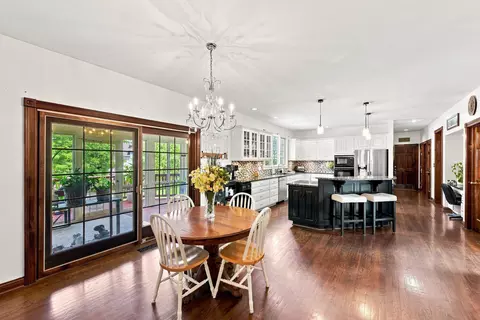 Dining - 804 Windgate Ct, Villa Hills, KY 41017 photo 3 of 5